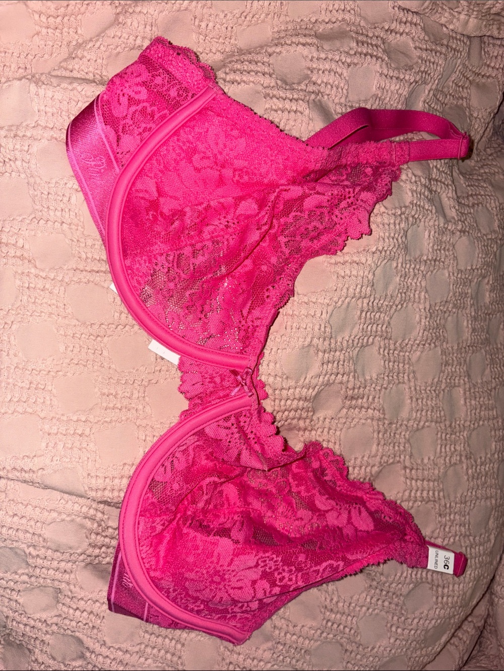 Victoria’s Secret Women’s Lace Underwire Bra - Hot Pink